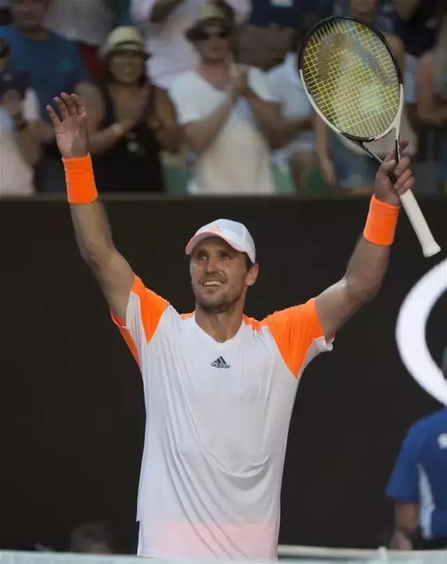 当地球馆有限中国男篮备战淘汰赛遇麻烦 因篮架问题改变计划